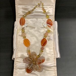 Large flower necklace
